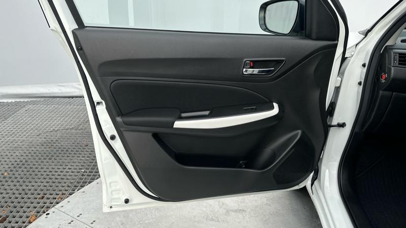 Used Suzuki Swift 2024 for sale - 76419804: Photo 27