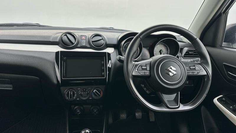 Used Suzuki Swift 2024 for sale - 76419804: Photo 4
