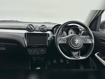 Used Suzuki Swift 2024 for sale - 76419804: Photo