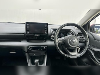 Used Toyota Yaris 2020 for sale - 77672595: Photo