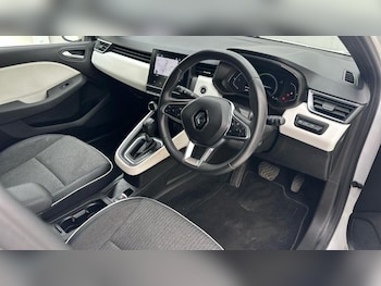 Used Renault Clio 2022 for sale - 78042763: Photo