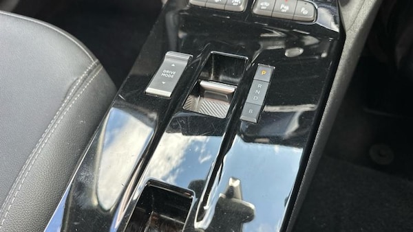 Used Vauxhall Mokka Electric 2023 for sale - 75705801: Photo 60