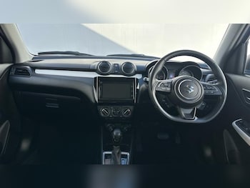 Used Suzuki Swift 2023 for sale - 78059321: Photo