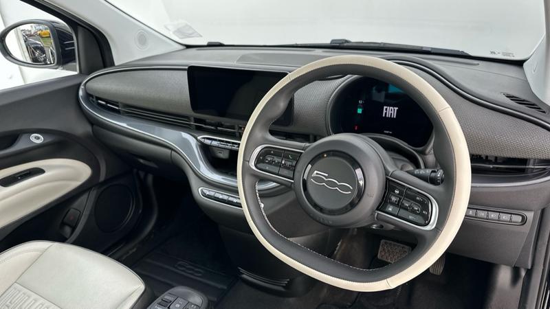 Used Fiat 500e 2022 for sale - 76419809: Photo 2