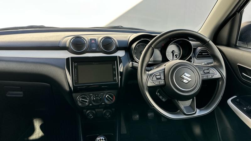 Used Suzuki Swift 2023 for sale - 77791516: Photo 4