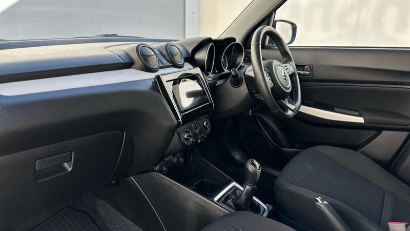 Used Suzuki Swift 2023 for sale - 77791516: Photo 40