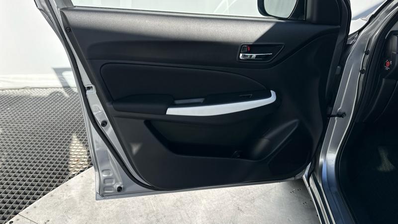 Used Suzuki Swift 2023 for sale - 77791516: Photo 43