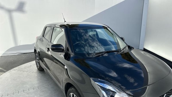 Used Suzuki Swift 2023 for sale - 76154179: Photo 31