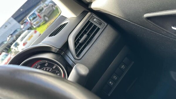 Used Suzuki Swift 2023 for sale - 76154179: Photo 41