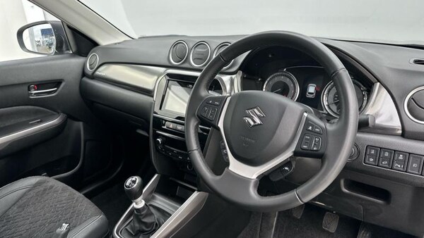 Used Suzuki Vitara 2023 for sale - 75293047: Photo 2