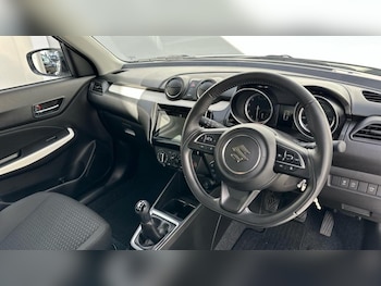 Used Suzuki Swift 2023 for sale - 78011209: Photo