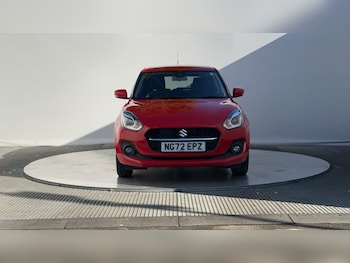 Used Suzuki Swift 2023 for sale - 75880933: Photo