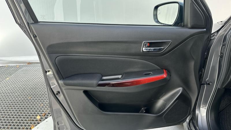Used Suzuki Swift 2023 for sale - 76452954: Photo 27