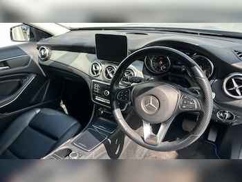 Used Mercedes-Benz GLA 2018 for sale - 79119802: Photo