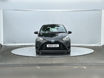 Used Toyota Yaris 2019 for sale - 79232539: Photo