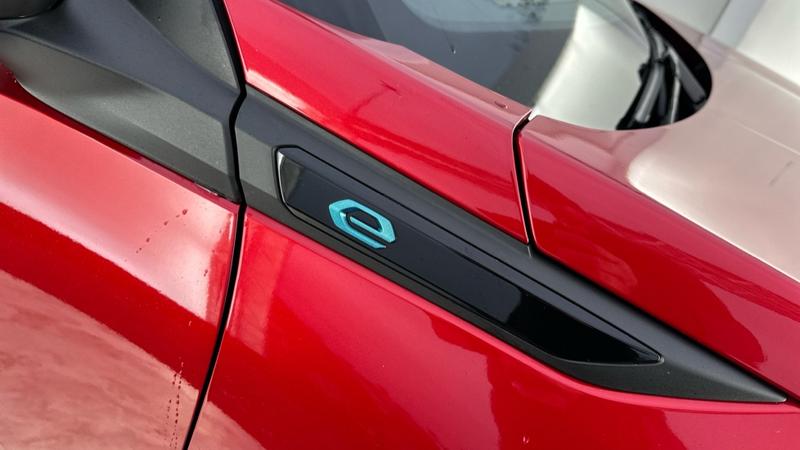 Used Peugeot E-2008 2022 for sale - 76971913: Photo 34