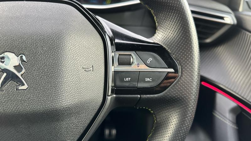 Used Peugeot E-2008 2022 for sale - 76971913: Photo 46