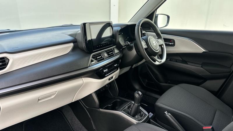 Used Suzuki Swift 2025 for sale - 77198838: Photo 28