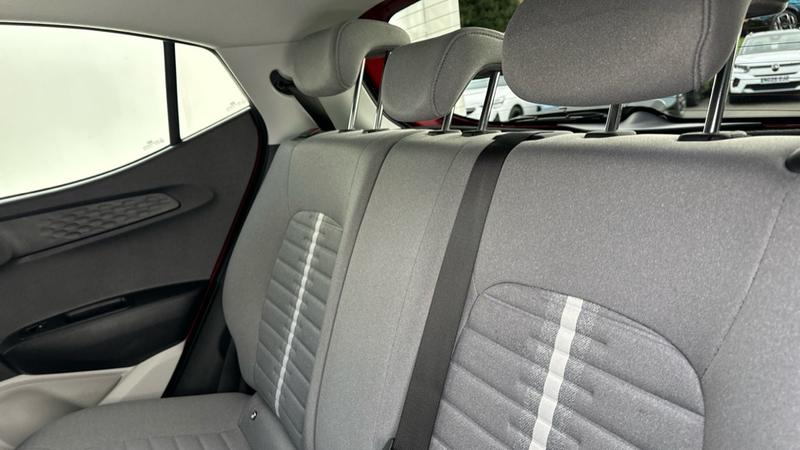 Used Hyundai i10 2022 for sale - 76302741: Photo 14