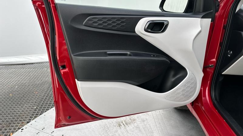 Used Hyundai i10 2022 for sale - 76302741: Photo 27