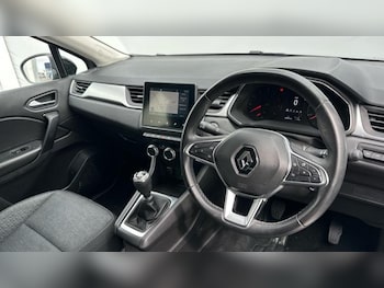 Used Renault Captur 2022 for sale - 76131414: Photo 2