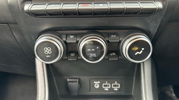 Used Renault Captur 2022 for sale - 76131414: Photo 50