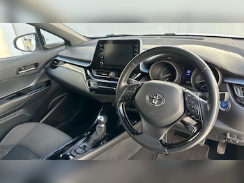 Used Toyota C-HR undefined for sale - 77975862: Photo