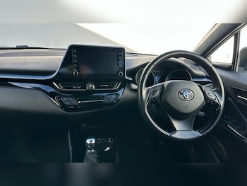 Used Toyota C-HR undefined for sale - 77975862: Photo