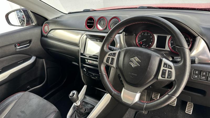 Used Suzuki Vitara 2017 for sale - 76971969: Photo 2