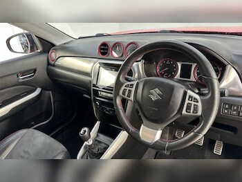 Used Suzuki Vitara 2017 for sale - 76971969: Photo