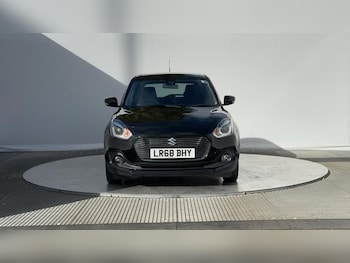 Used Suzuki Swift 2018 for sale - 75932105: Photo