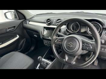 Used Suzuki Swift 2024 for sale - 75124235: Photo