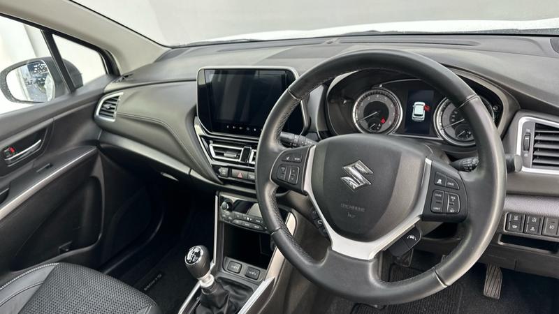 Used Suzuki SX4 S-Cross 2023 for sale - 76738952: Photo 2