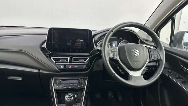 Used Suzuki SX4 S-Cross 2023 for sale - 76738952: Photo 4