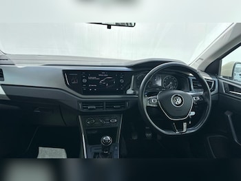 Used Volkswagen Polo 2018 for sale - 79399242: Photo