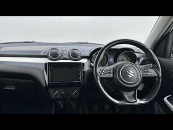 Used Suzuki Swift 2022 for sale - 74722982: Photo