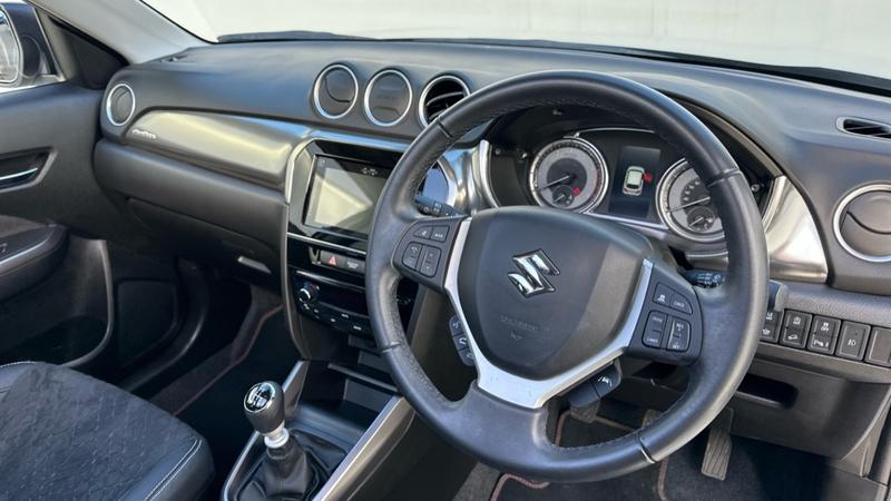 Used Suzuki Vitara 2023 for sale - 77945670: Photo 2