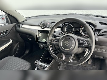 Used Suzuki Swift 2023 for sale - 77470252: Photo