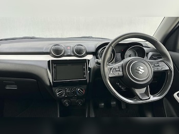 Used Suzuki Swift 2023 for sale - 77470252: Photo