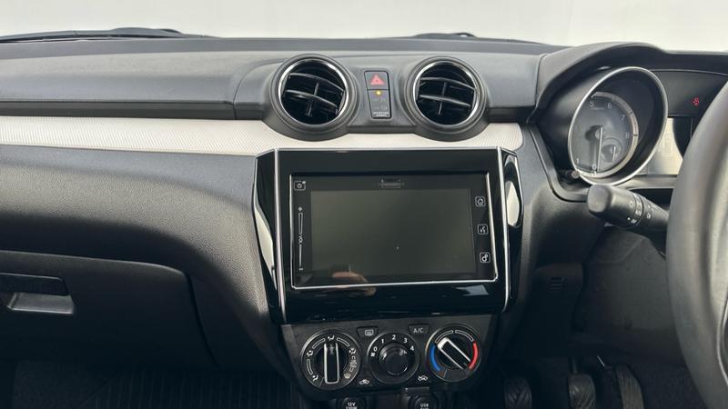 Used Suzuki Swift 2023 for sale - 76919955: Photo 12