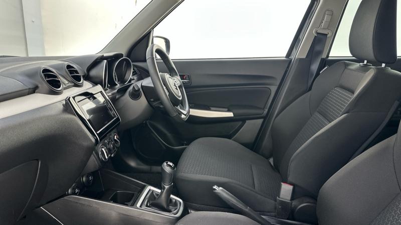 Used Suzuki Swift 2023 for sale - 76919955: Photo 26