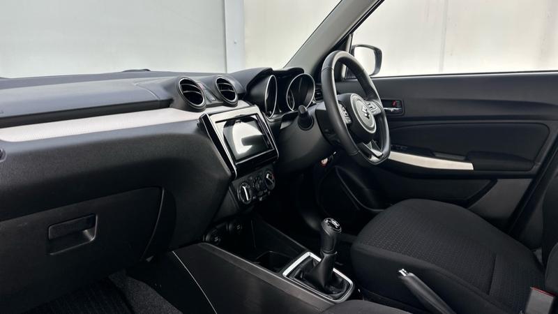 Used Suzuki Swift 2023 for sale - 76919955: Photo 27