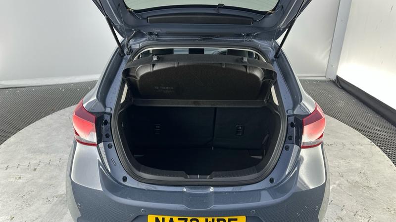 Used Mazda Mazda2 2024 for sale - 77025858: Photo 15