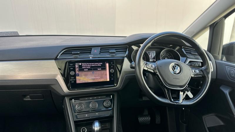 Used Volkswagen Touran 2020 for sale - 77393917: Photo 4