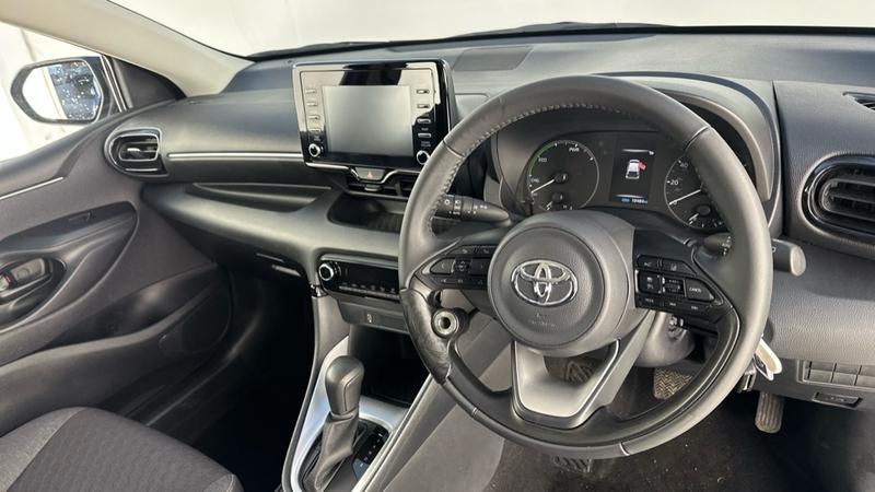 Used Toyota Yaris 2023 for sale - 76664787: Photo 2