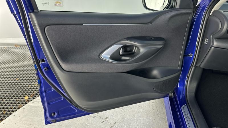 Used Toyota Yaris 2023 for sale - 76664787: Photo 29