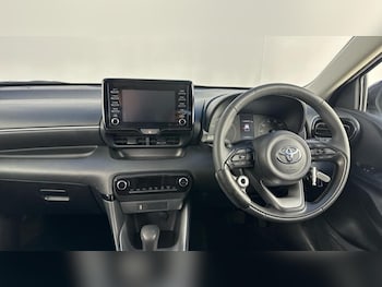 Used Toyota Yaris 2023 for sale - 76664787: Photo