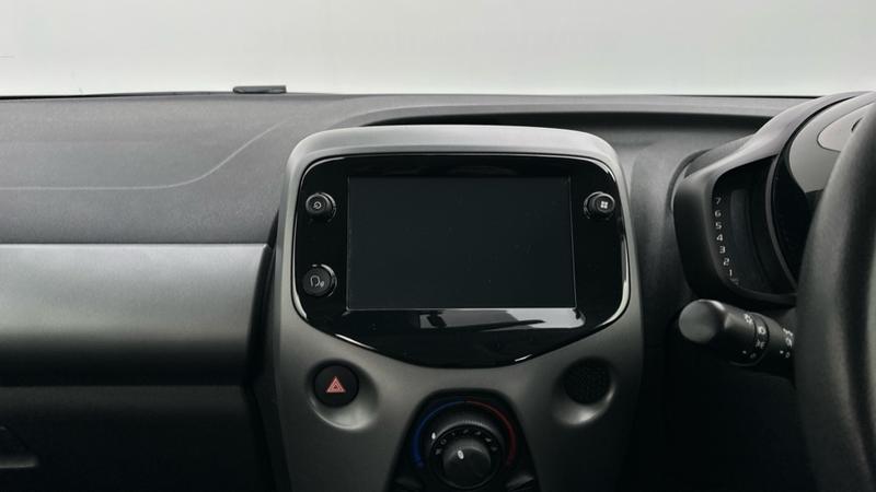 Used Toyota AYGO 2021 for sale - 75932067: Photo 12