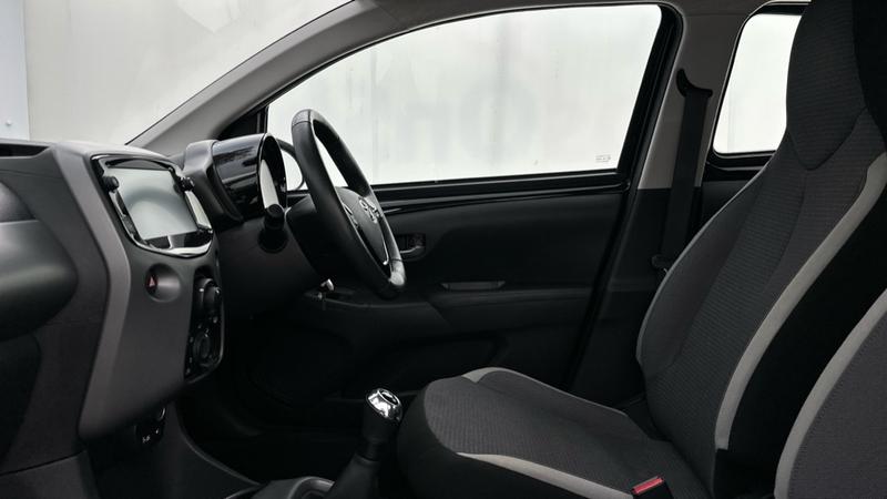 Used Toyota AYGO 2021 for sale - 75932067: Photo 23