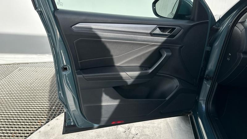 Used Volkswagen T-Roc 2022 for sale - 77407005: Photo 41